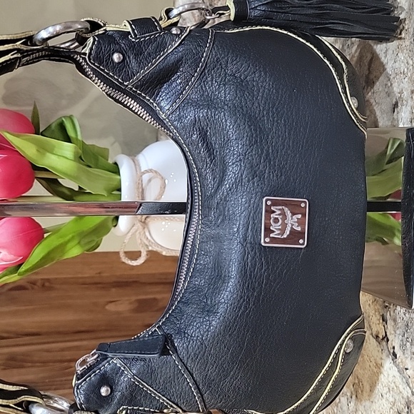 🌵MCM EUC Black and yellow Leather Shoulder Bag - Picture 3 of 12